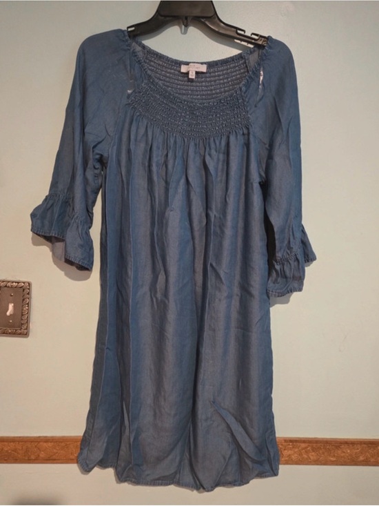 new directions Dresses & Skirts - Women’s New Directions small Blue Smocked Yoke Dress